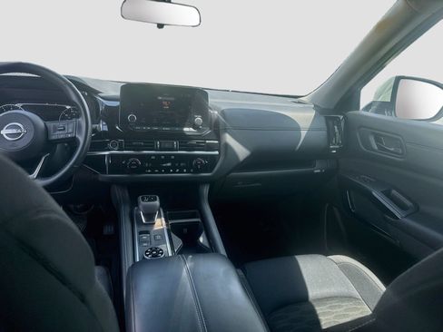 Used 2023 Nissan Pathfinder SV AWD/4WD image 23