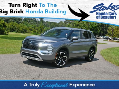 Used 2024 Mitsubishi Outlander SE Black Edition AWD/4WD image 1