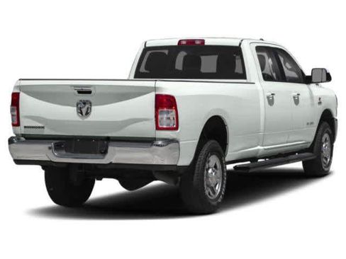 Used 2021 RAM 2500 Big Horn w/ Night Edition AWD/4WD image 5