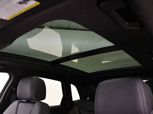 Certified 2025 Audi Q5 2.0T Premium Plus image 17