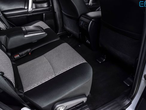 Used 2024 Toyota 4Runner SR5 AWD/4WD image 22