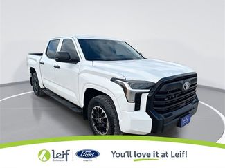 Used 2024 Toyota Tundra SR video 1
