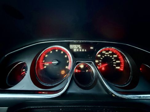 Used 2016 GMC Acadia SLE image 14