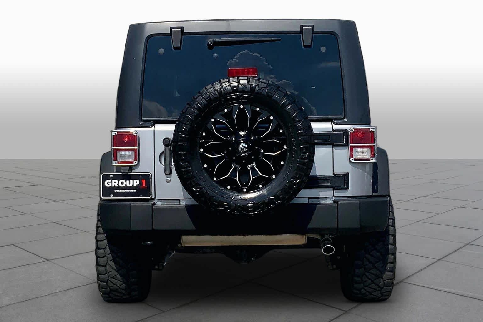 Used 2017 Jeep Wrangler Unlimited Sport w/ Quick Order Package 24S AWD/4WD image 5