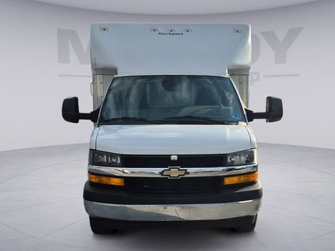 Used 2022 Chevrolet Express 3500 w/ Power Convenience Package image 8