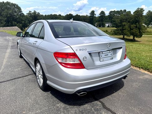 Used 2009 Mercedes-Benz C 300 Sport image 10