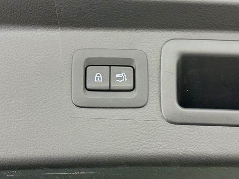 Used 2025 MAZDA CX-50 AWD 2.5 S w/ Premium Plus Pkg image 32