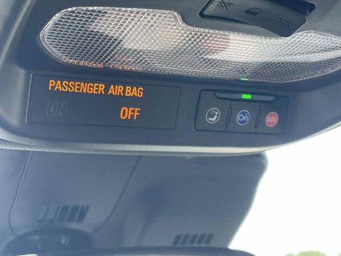 New 2026 Chevrolet Trax RS w/ Sunroof Package image 28