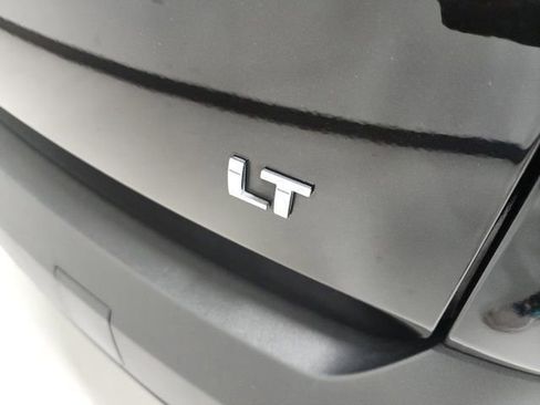 Used 2023 Chevrolet Traverse LT w/ LT Premium Package AWD/4WD image 13