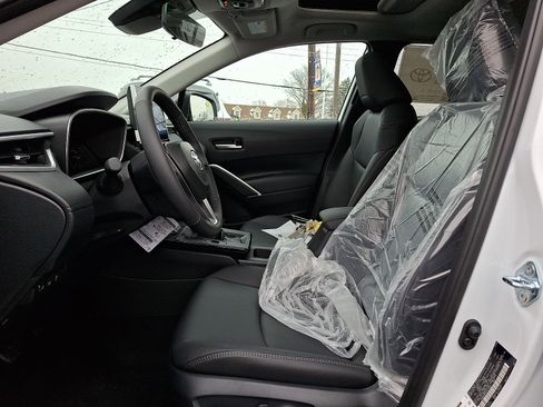 New 2026 Toyota Corolla Cross XLE image 8