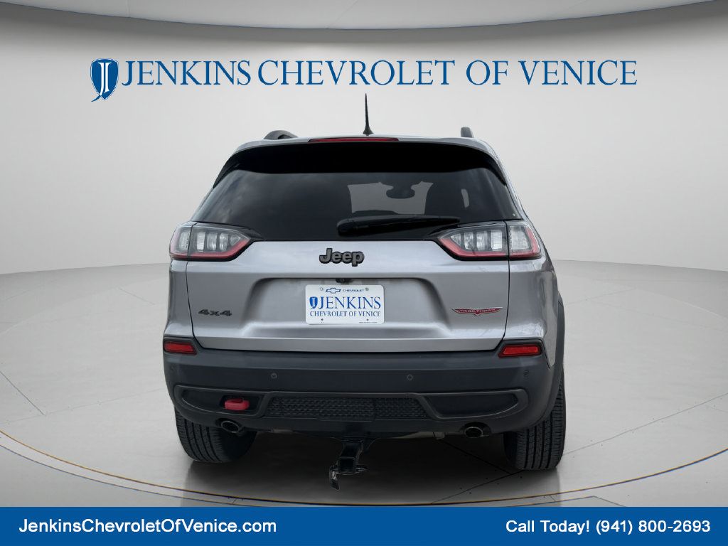 Used 2019 Jeep Cherokee Trailhawk w/ Cold Weather Group AWD/4WD image 6