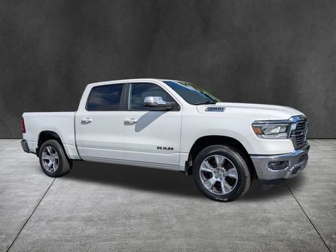 Used 2023 RAM 1500 Laramie AWD/4WD image 2