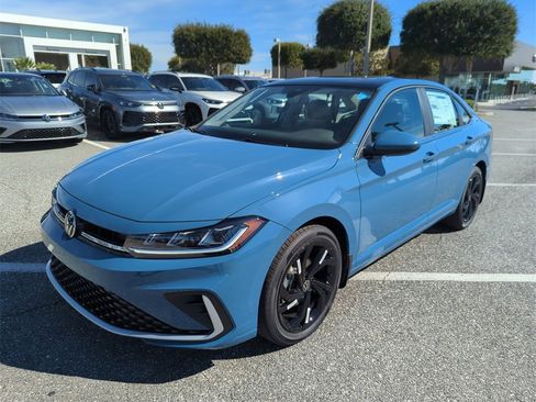 New 2026 Volkswagen Jetta SE image 10