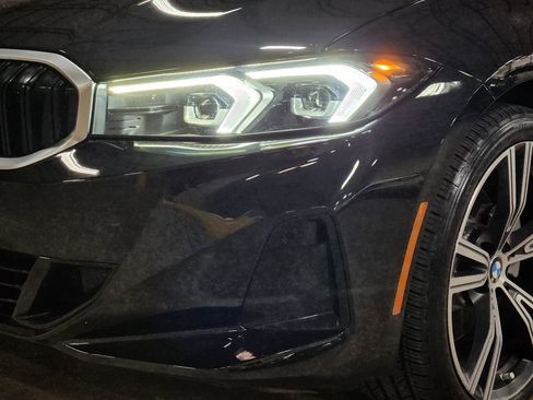 Used 2023 BMW 330i Sedan w/ Premium Package image 14