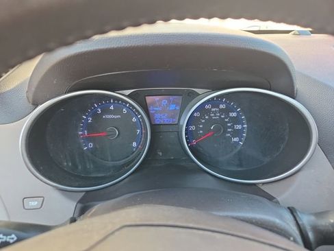 Used 2013 Hyundai Tucson Limited image 3