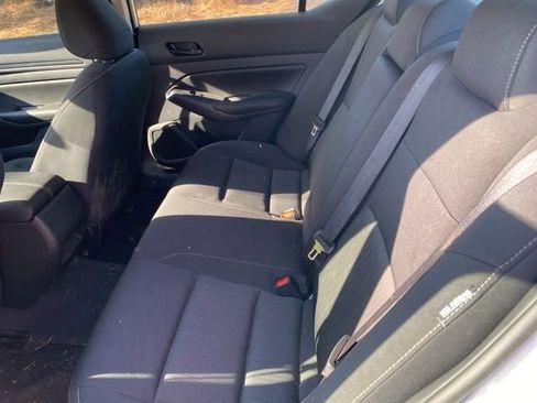 Used 2024 Nissan Altima 2.5 S image 12