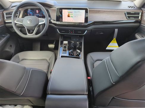 New 2026 Volkswagen Atlas SEL image 21