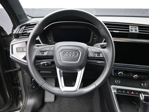 Certified 2025 Audi Q3 2.0T Premium w/ Convenience Package AWD/4WD image 17