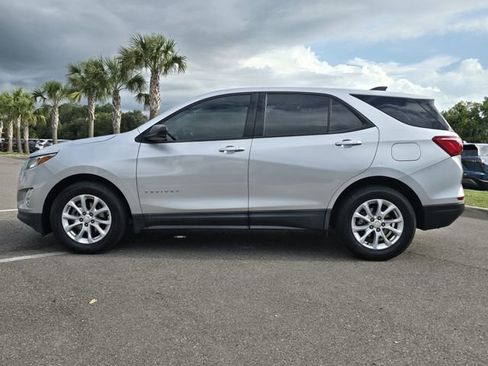 Used 2019 Chevrolet Equinox LS FWD image 8