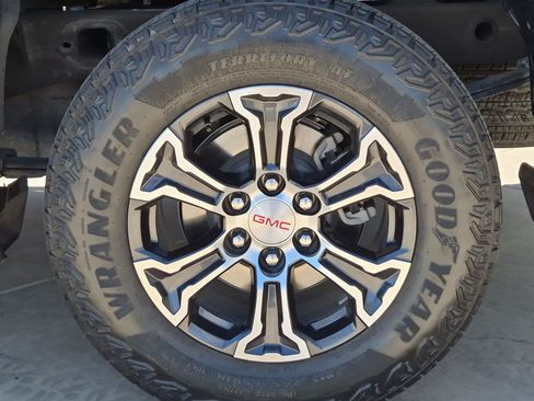 Certified 2022 GMC Sierra 1500 SLE AWD/4WD image 12