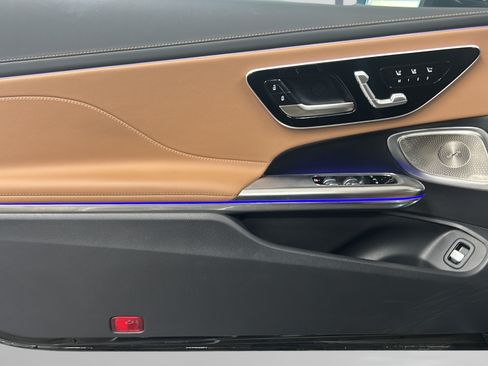 Certified 2024 Mercedes-Benz CLE 450 4MATIC Cabriolet image 10