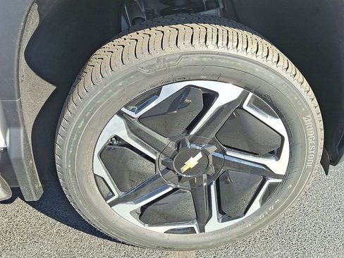 New 2026 Chevrolet Silverado EV LT w/ Premium Package image 7