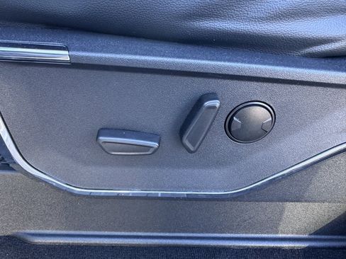 Used 2024 Ford F250 Lariat image 21