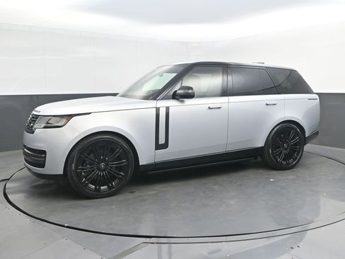 Used 2024 Land Rover Range Rover SE AWD/4WD image 1