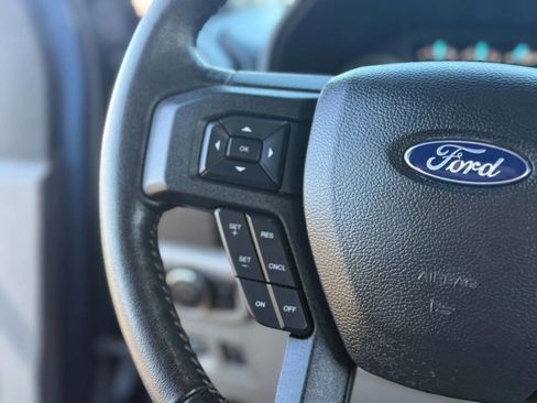 Used 2019 Ford F150 XLT w/ Equipment Group 302A Luxury image 9