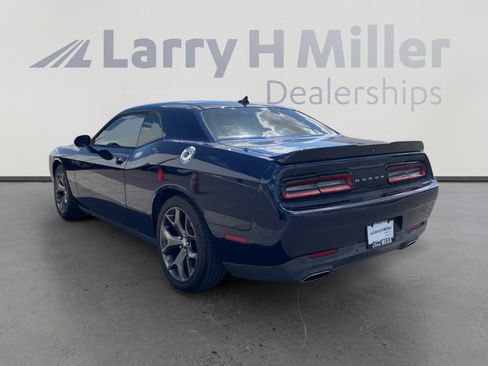Used 2015 Dodge Challenger SXT Plus w/ Driver Convenience Group RWD image 3