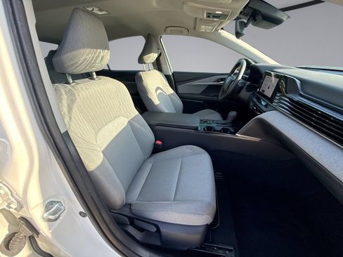 Used 2025 Toyota Camry LE FWD image 16