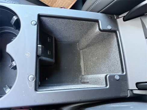 Used 2022 Porsche Macan image 23