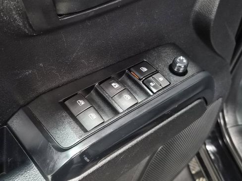 Used 2021 Toyota Tacoma SR image 16