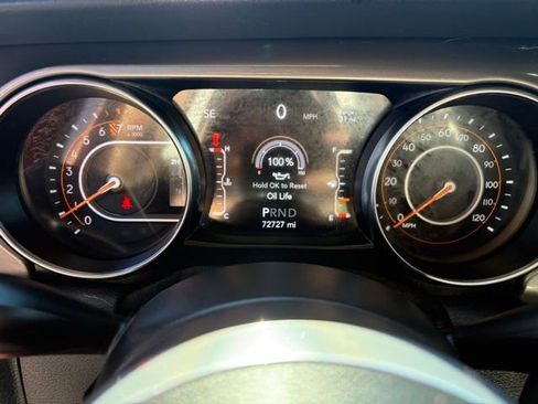 Used 2021 Jeep Wrangler Unlimited Sahara image 12