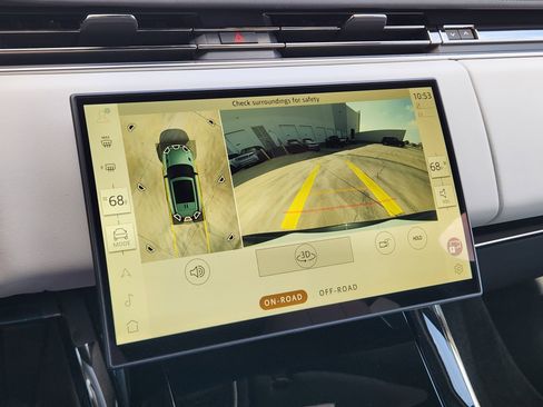 New 2026 Land Rover Range Rover Sport SE image 17