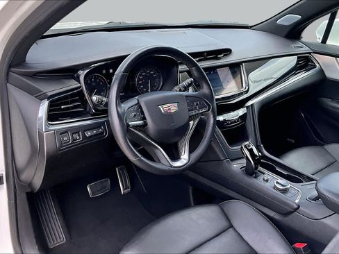 Used 2020 Cadillac XT6 Sport AWD/4WD image 16