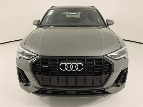 New 2025 Audi Q3 2.0T Premium image 8