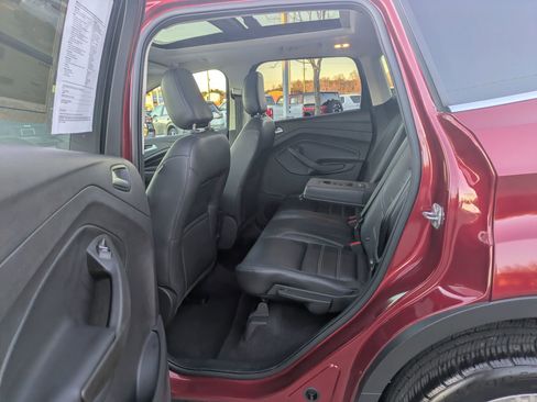 Used 2019 Ford Escape SEL image 27