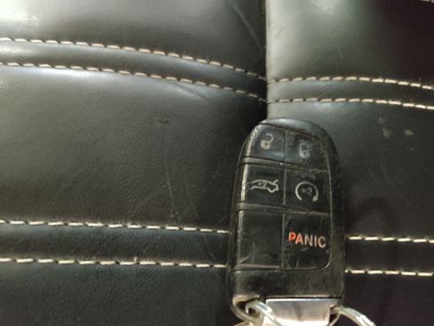 Used 2018 Chrysler 300 S RWD image 32