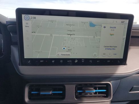 Used 2025 Ford Maverick Lobo image 32