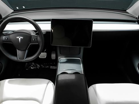 Used 2022 Tesla Model Y Performance AWD/4WD image 13