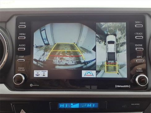 Used 2023 Toyota Tacoma TRD Sport image 15