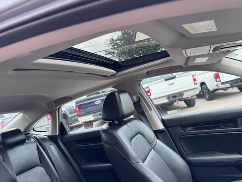 Used 2024 Honda Civic Touring image 7