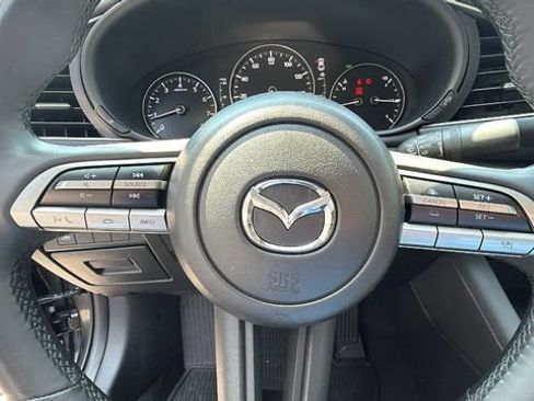 Used 2023 MAZDA MAZDA3 s FWD image 22