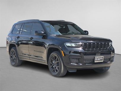 Used 2025 Jeep Grand Cherokee L Laredo