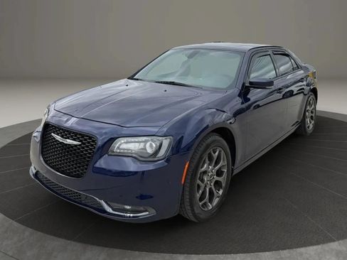 Used 2017 Chrysler 300 S w/ 300S Premium Group AWD/4WD image 3
