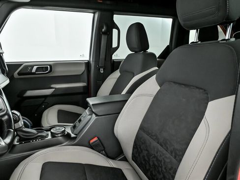 Used 2021 Ford Bronco Wildtrak image 19