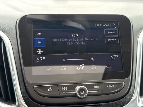 Certified 2019 Chevrolet Equinox LT w/ Sun & Navigation Package AWD/4WD image 19