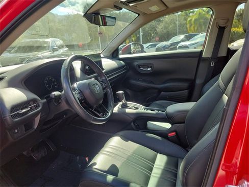 Used 2023 Honda HR-V EX-L image 11