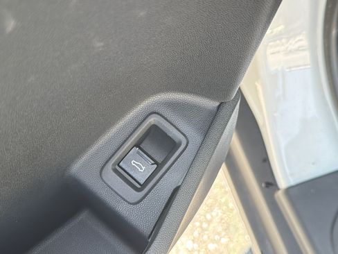 Used 2026 MINI Cooper 2-Door Hardtop FWD image 27